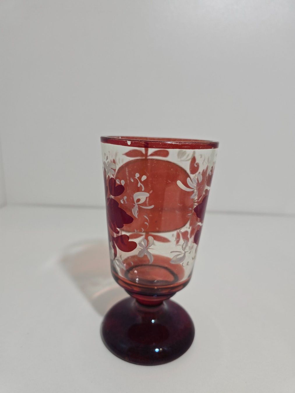 Bicchieri: Rotes Biedermeier Glas mit Blumenmuster, Antik Rubinglas – Usato da Zürich venduto da H.Orion 5