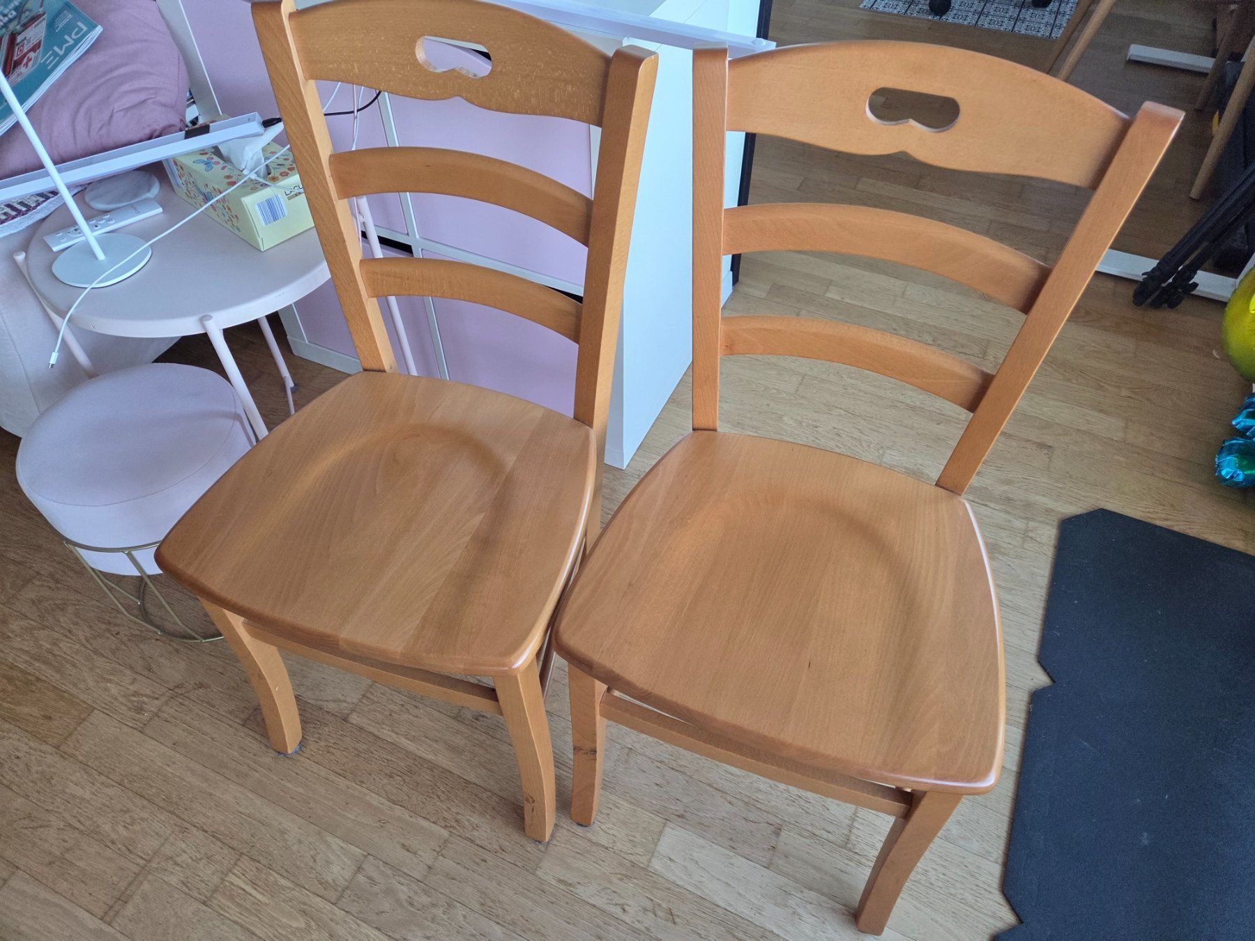 Stühle: 4 chaises en bois – Gebraucht aus Neuchâtel von cha_q8vg