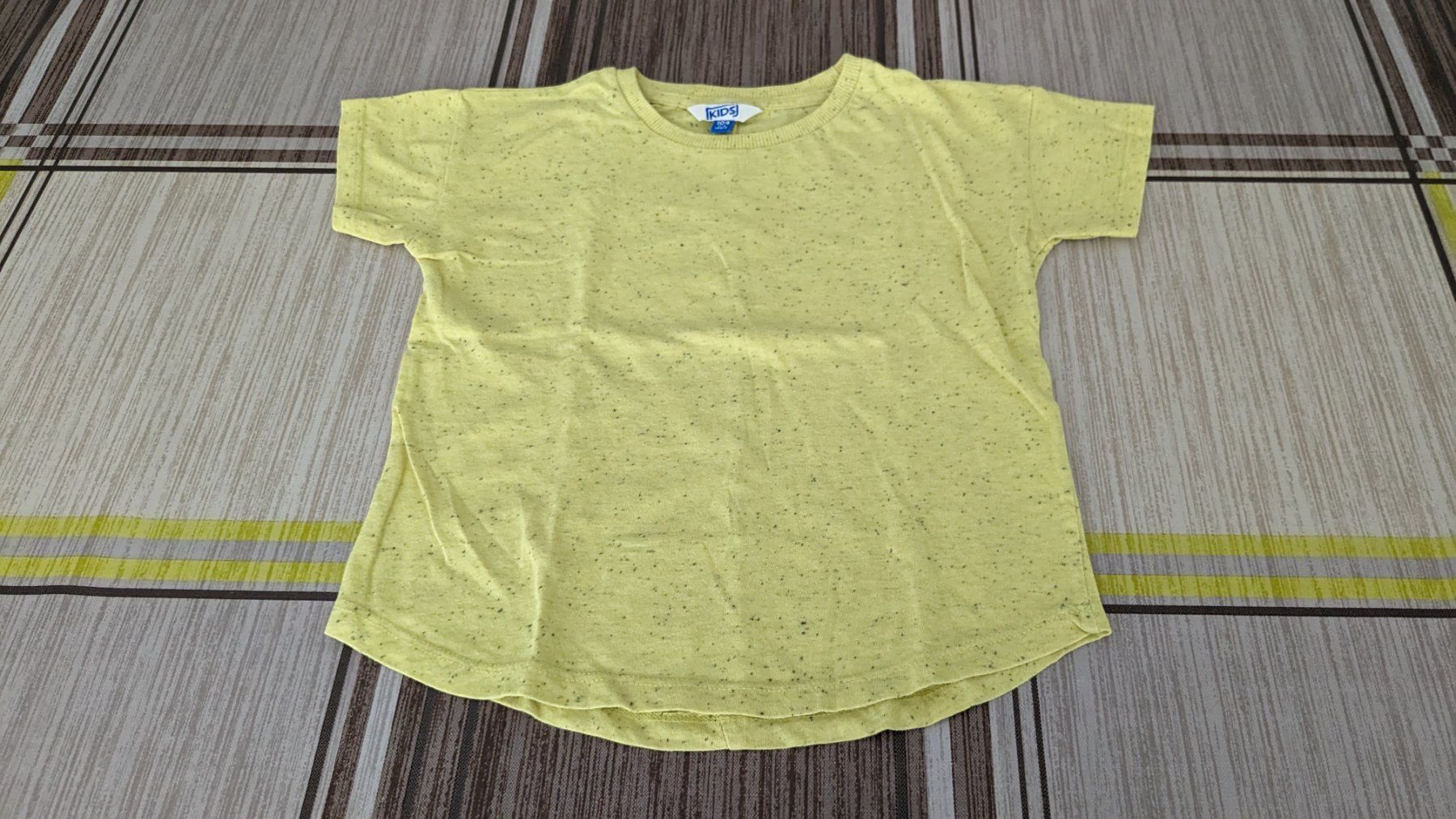 Camicie, T-shirt & Polo: Kurzarm T-Shirt - gelb - 98/104 – Usato da Staufen venduto da Fleby84