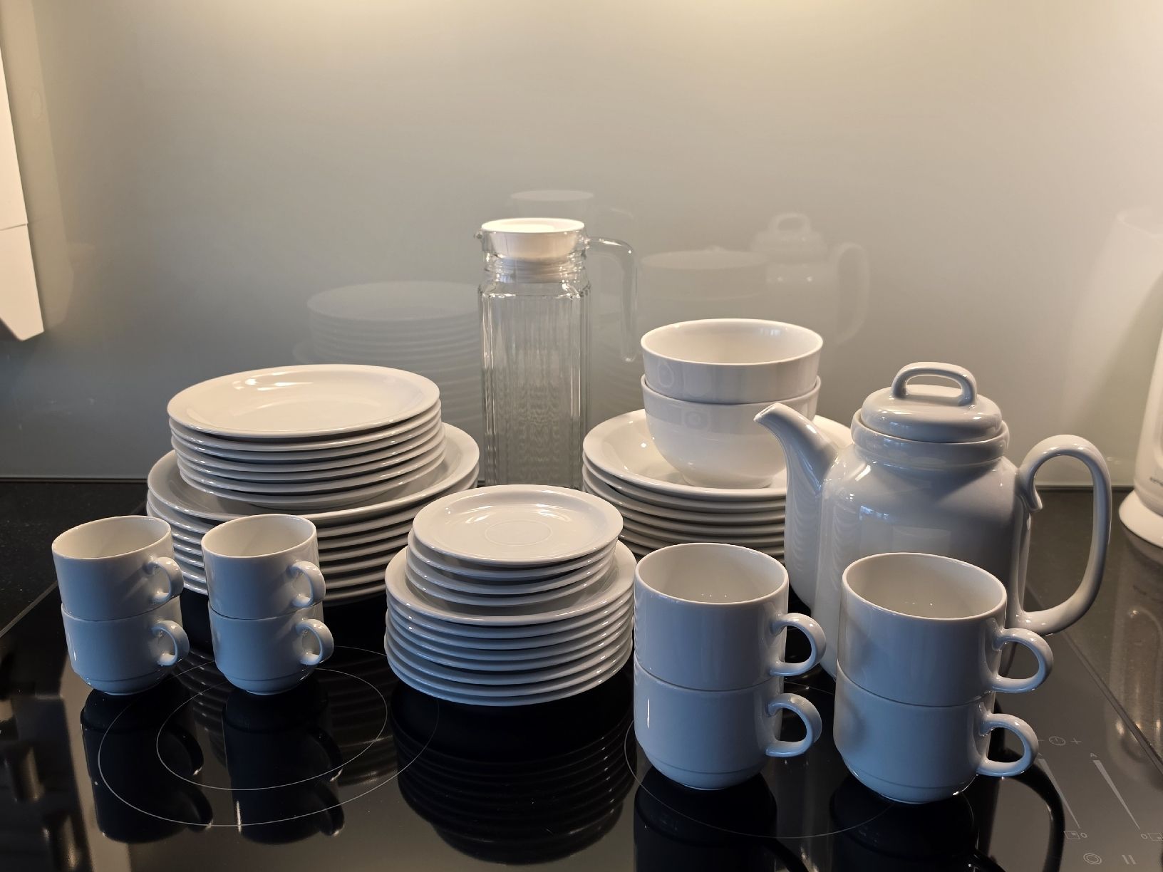 Winterling Set di piatti: 8 / 4 Teiliges Geschirrset Winterling – Usato da Düdingen venduto da 20t_qp5z