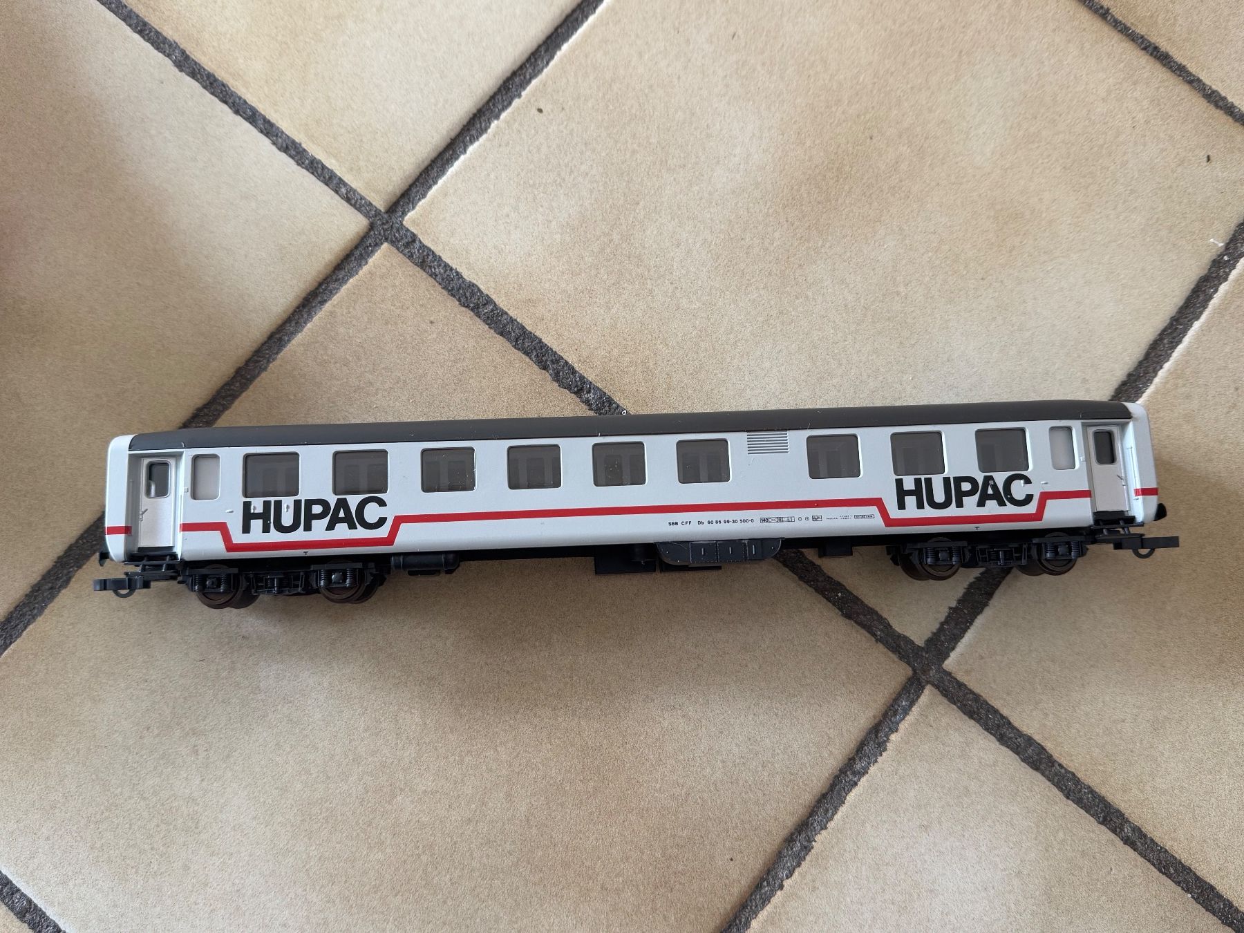 Lima Modellini di ferrovie: Voitures voyageurs SBB HUPAC LIMA HO DC – Nuovo e nell'imballaggio originale da Genève venduto da den_8z8h 5