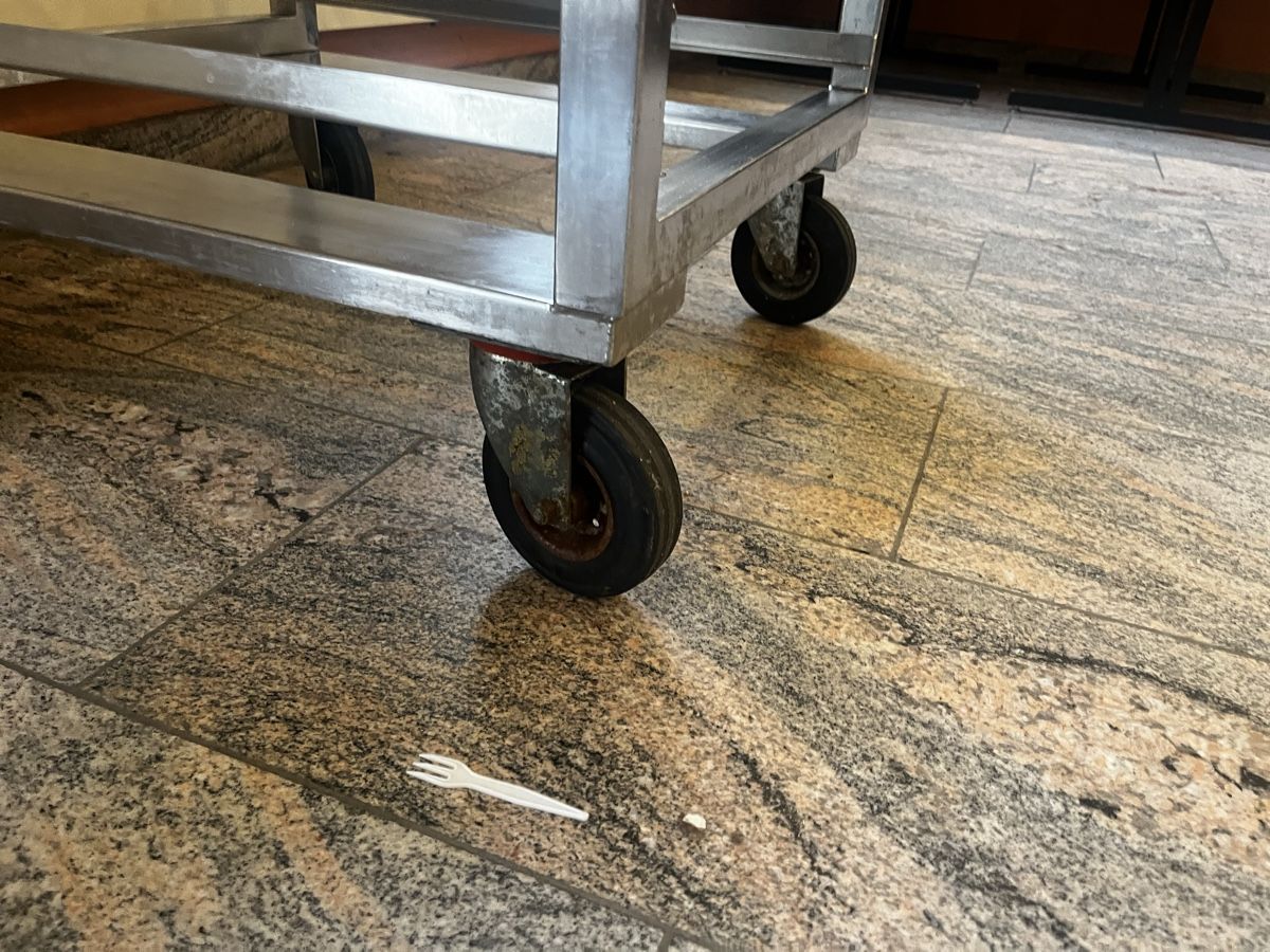Elettrodomestici da cucina: 2/1 Regalwagen robust  – Usato da Dittingen venduto da Cervolino77 3