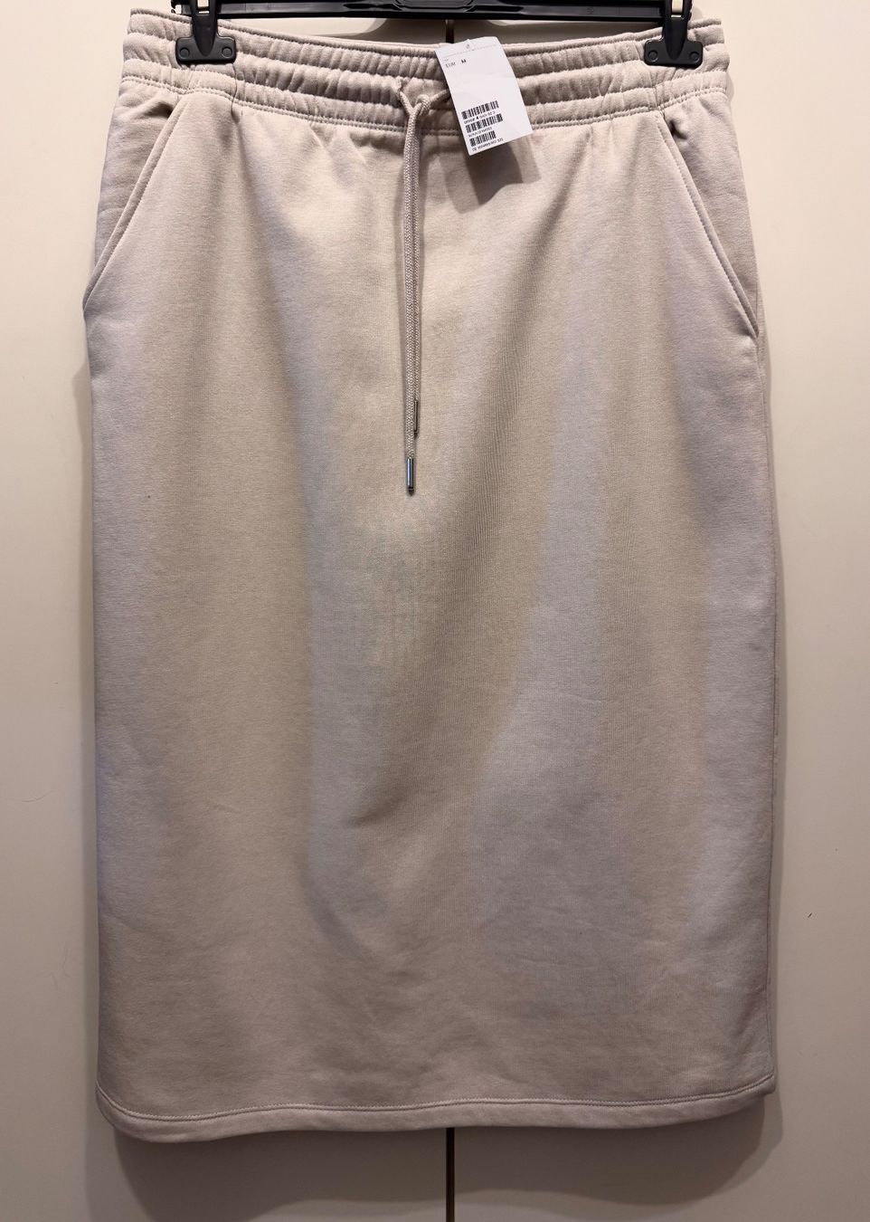 H&M Gonne: Jupe H&M Basics longue molletonnée, couleur beige, taille M – Nuovo e nell'imballaggio originale da Genève venduto da OnSale