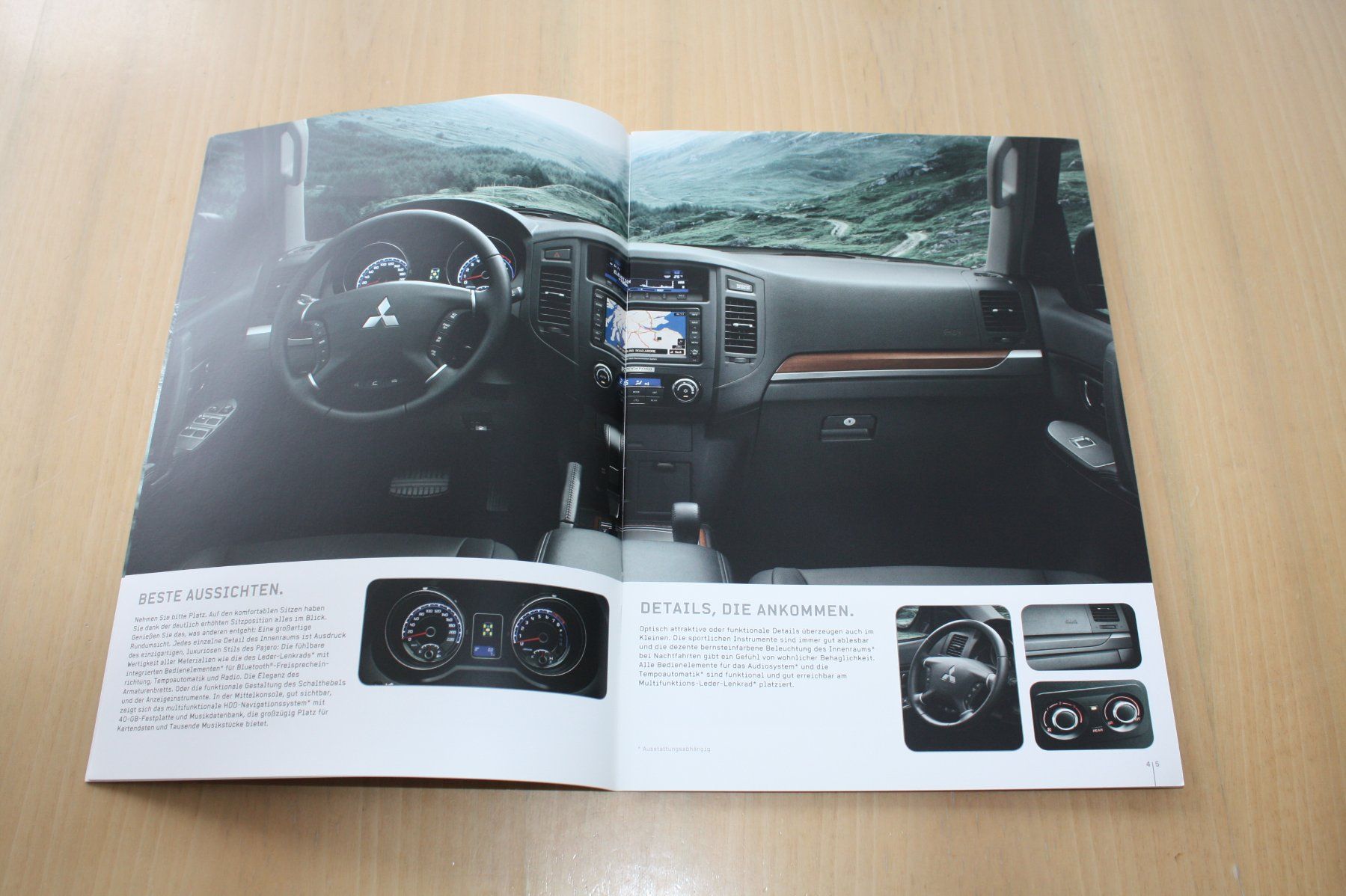 Mitsubishi Documents: Mitsubishi Pajero Prospekt 12/2010 – D'occasion à Wikon par erwin400 2
