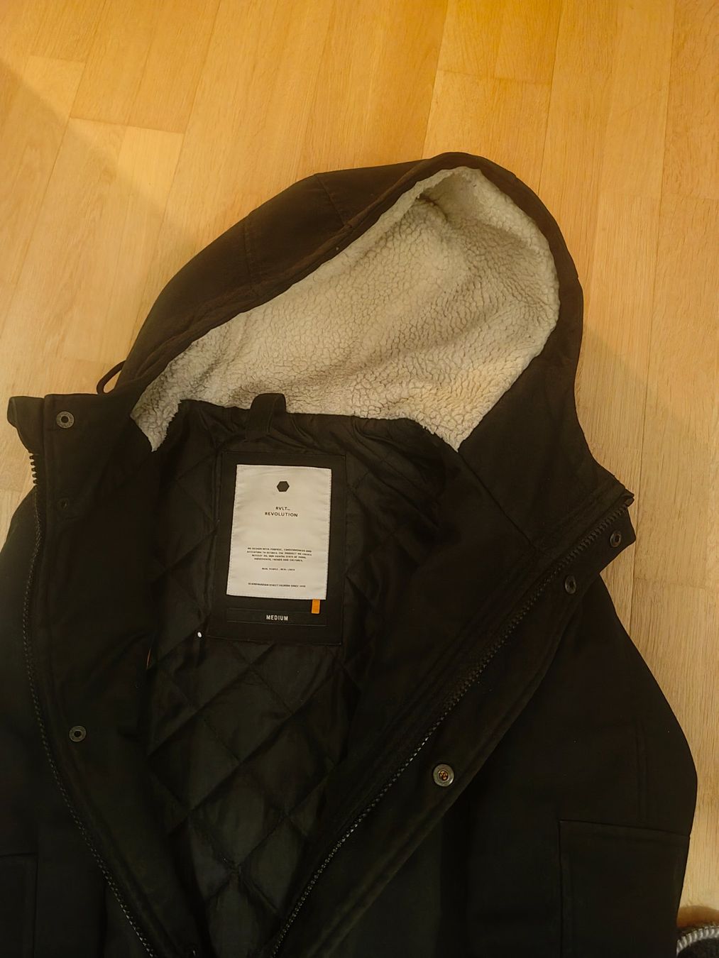 Giacche: RVLT JACKET MEDIUM – Usato da Bern venduto da Emmanouel 1