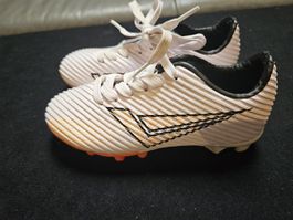 Fussballschuhe Gr. 30 - sehr guter Zustand für Kids!