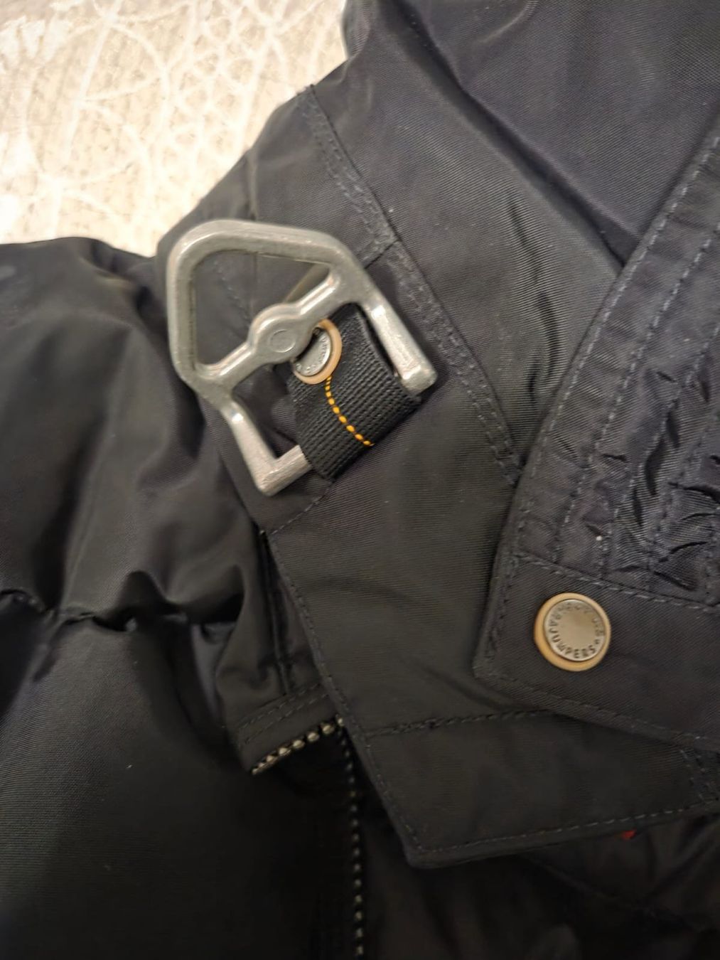 Parajumpers Mäntel: Parajumpers schwarz – Gebraucht aus Niederglatt ZH von livsca99 4