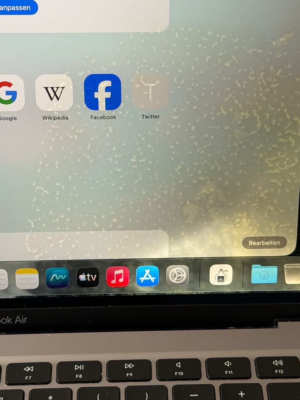 Apple Portables: Macbook Air 13.  2020 M1 – D'occasion à Schattdorf par Kofi57 2