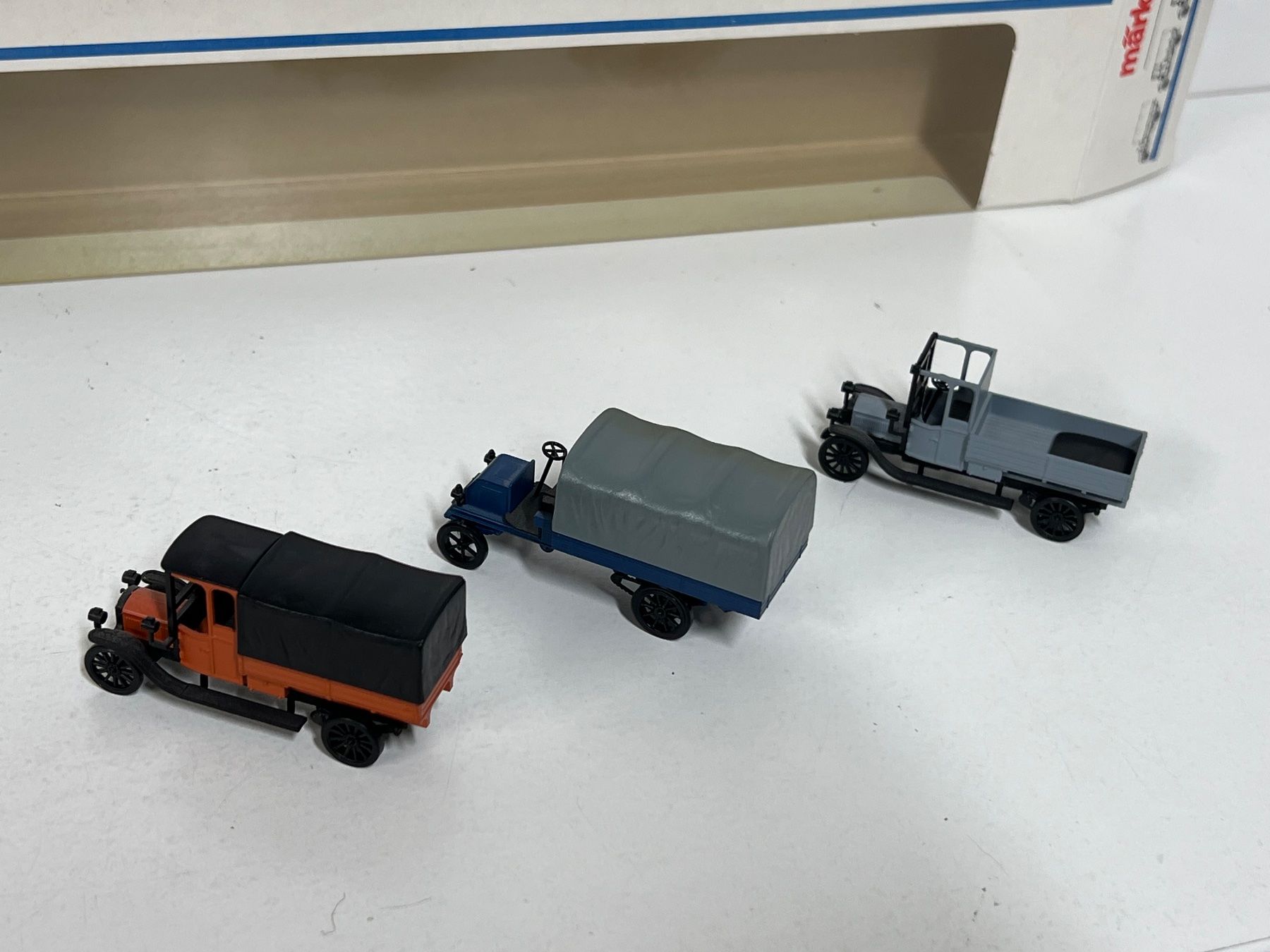 Märklin Modelleisenbahnen: Märklin 1899 Nostalgie Autos – Gebraucht aus Neuenhof von ludovicco 2