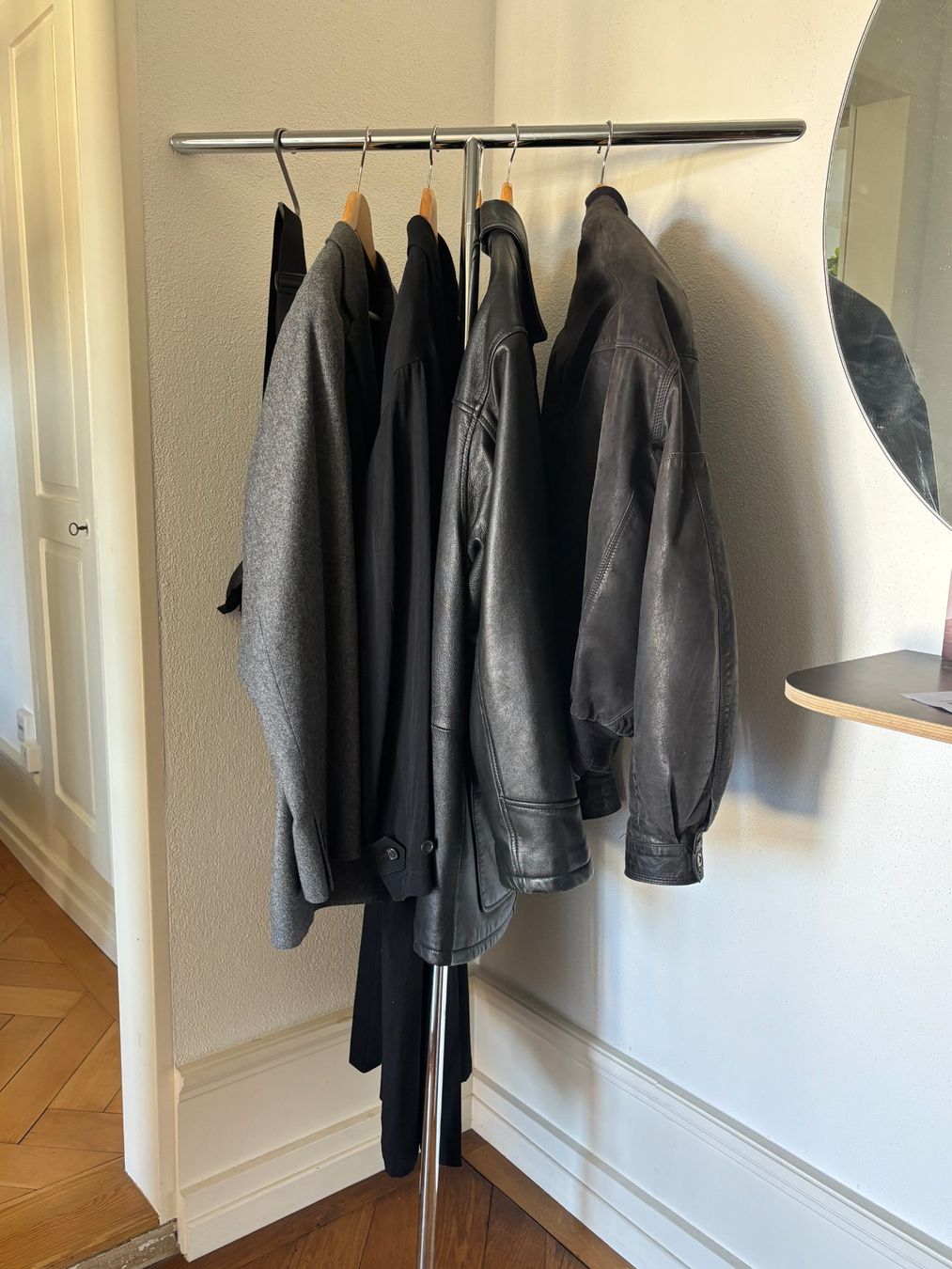 Mox Porte manteau: Mox 'Till' Eckgarderobe – Neuf (Voir description) à Zürich par grecoguido