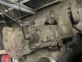 Jeep T98 Borg Warner mit Dana Verteilgetriebe