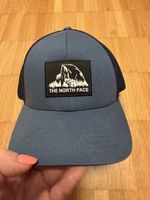 The North Face Cap Trucker Flexfit Gr L-XL Never Stop Explor