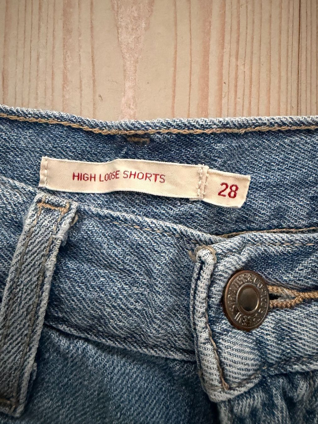 Levi's Jeans: Short en jean Levi's (size W28) – Usato da Delémont venduto da noe_2dvd 3