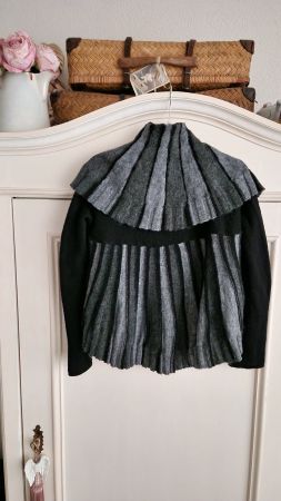 NÜ by staff-woman Strickjacke, XS, Grau/Schwarz