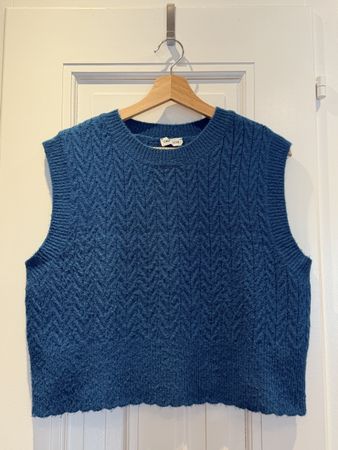 Mode Cache Cache Knitted Vest, Moroccan Blue, Size M