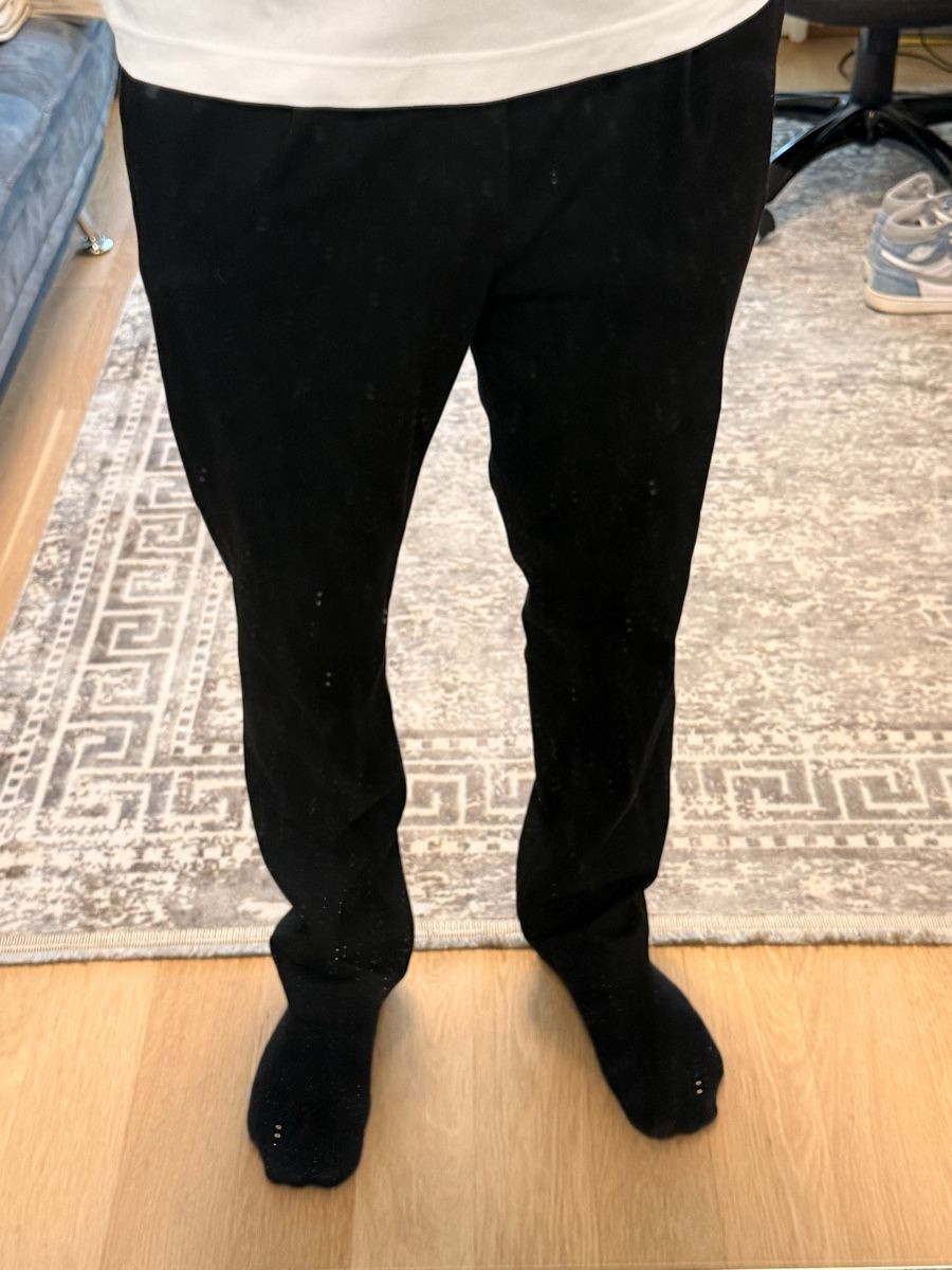 Mango Pantalons: Mango Anzugshose Schwarz – D'occasion à Näfels par sellmemoric 1