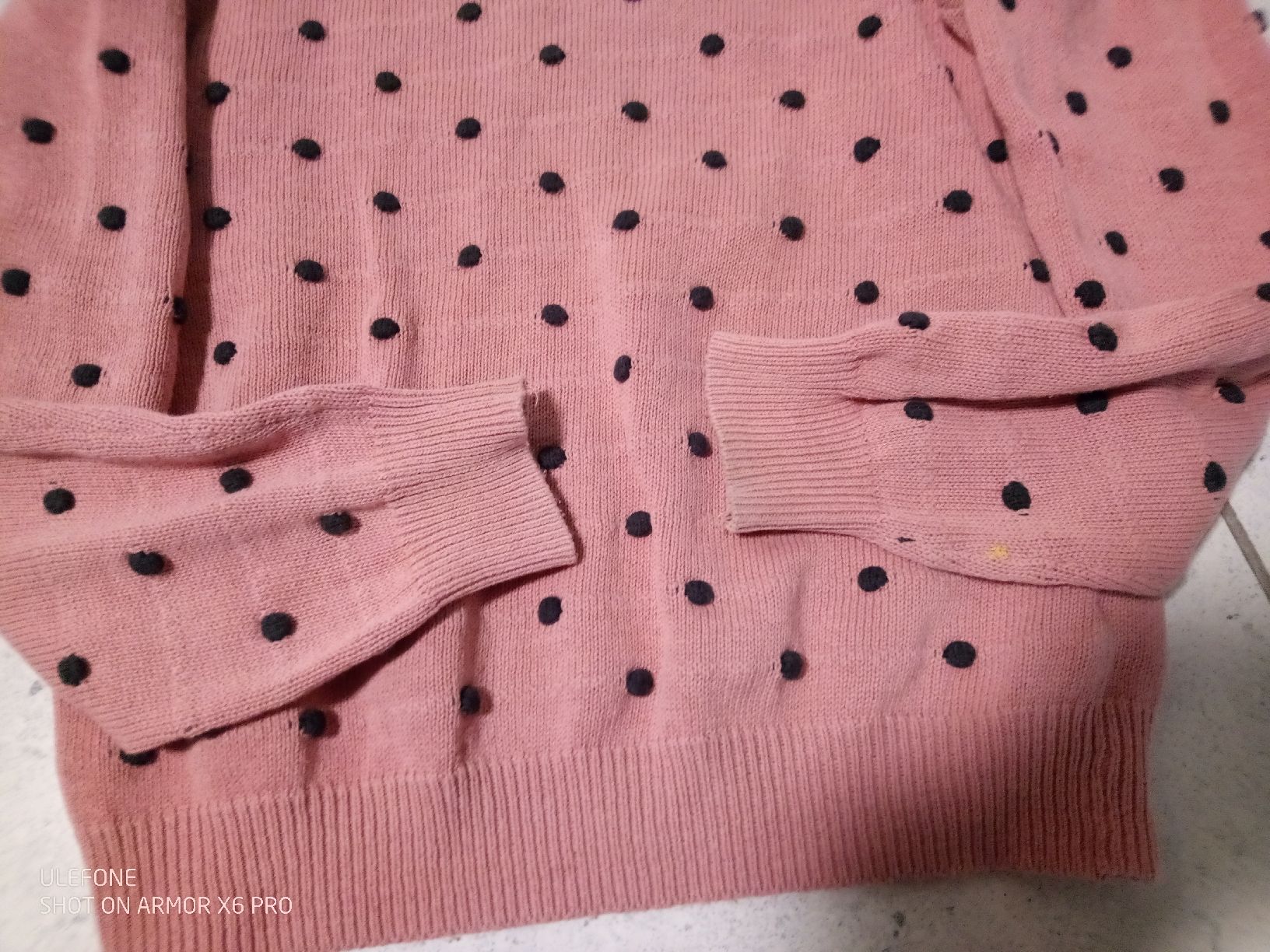 H&M Pullover & Sweatshirts: H&M  Pulli / Pullover, Gr. 122/128, rosa mit Pünktli! – Gebraucht aus Volketswil von Car1 2