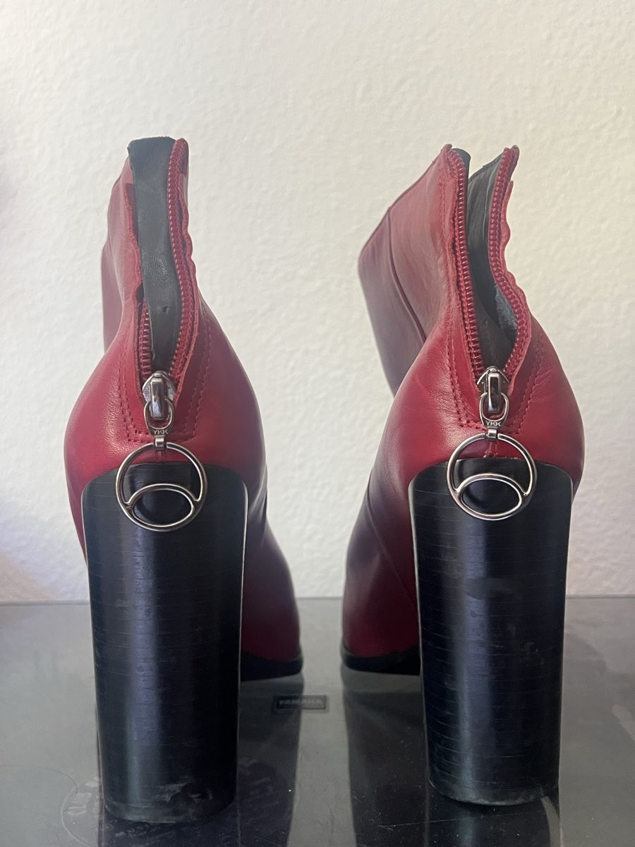 Scarpe da donna: Minnelli high heel boots red  – Usato da Zürich venduto da Eminata_Ella