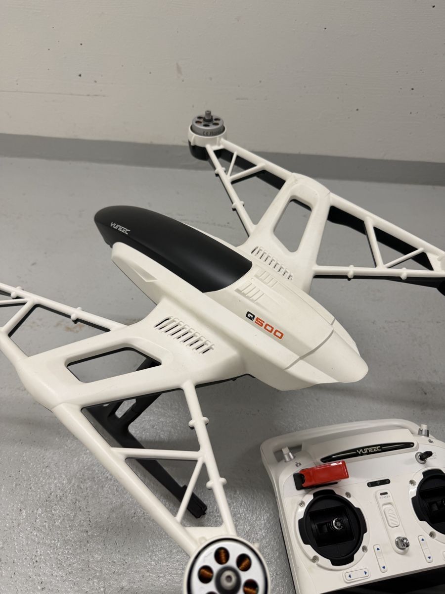 Yuneec RC Kits de montage: Yuneec RC-Drohne mit Rucksack – D'occasion à Wangen an der Aare par Flo_kaufm 1