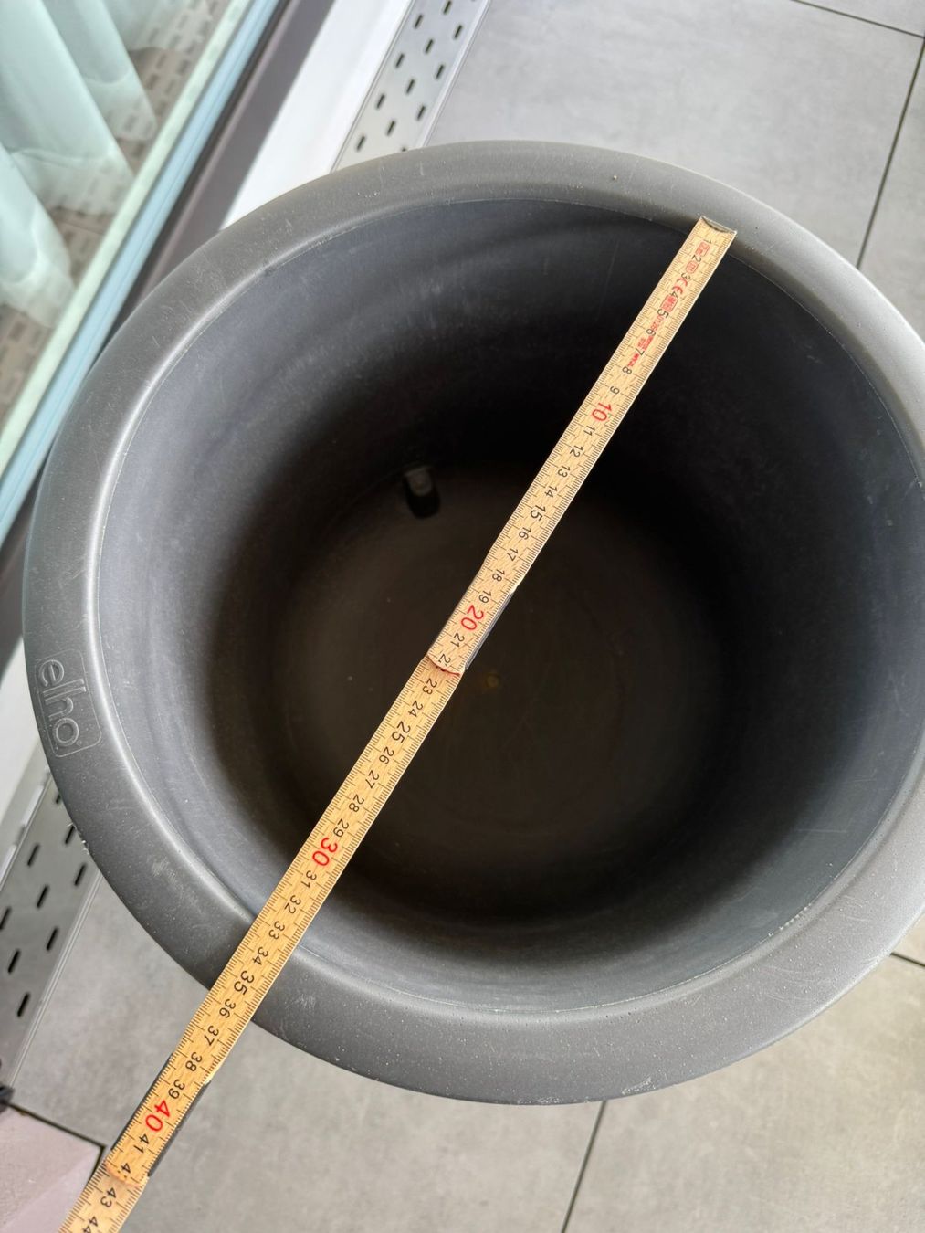 Vasi per fiori: Blumentopf / Pflanzkübel für Balkon oder Terrasse – Usato da Suhr venduto da kingj01 1