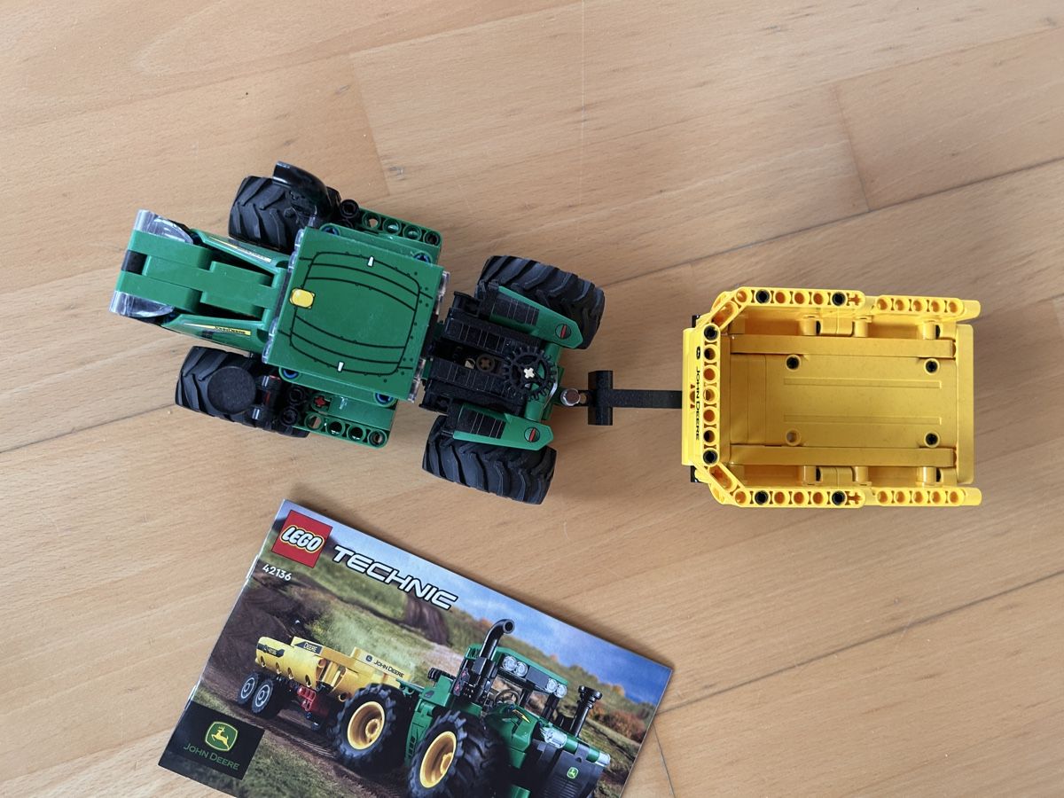 Lego Kit di costruzioni: LEGO Technic John Deere Traktor 42136! – Usato da Winterthur venduto da simi82 1