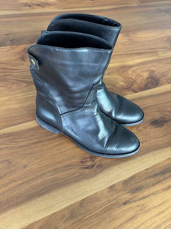 Scarpe da donna: Boots schwarz Grösse 36 – Usato da Widnau venduto da agogos 1