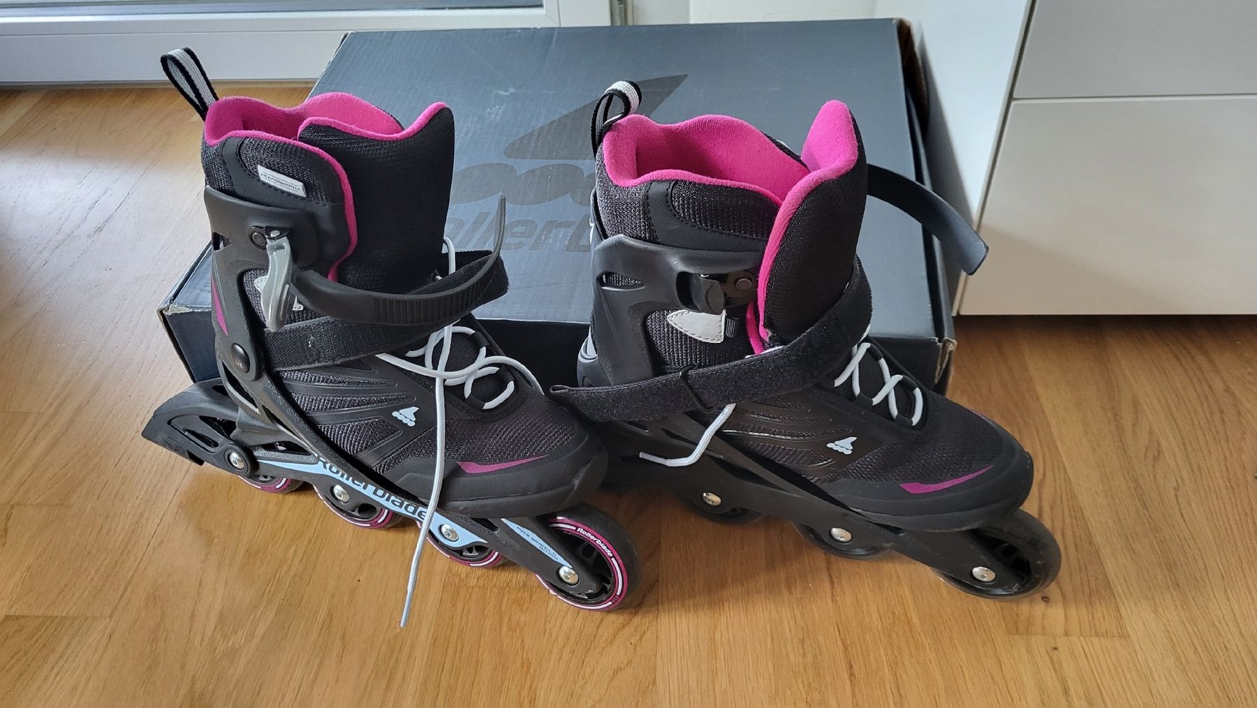 Pattini in linea & Pattini a rotelle: Rollerblade size 38 – Usato da Zürich venduto da clelia_cal