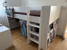 Halbhochbett 90x200 weiss inkl. Ritter-Spielvorhang & Leiter