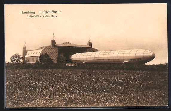 Foto & Poster: Hamburg, Luftschiff vor der Luftschiffha – Usato da Berlin venduto da bartko-reher