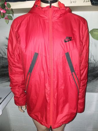 Doudoune NIKE  Taille / Grosse XL  Comme neuve / Wie neu