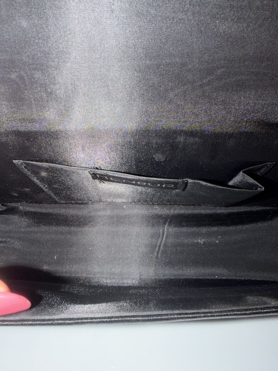 Sacs femmes: MENBUR elegante schwarze Abendtasche  – D'occasion à Hägglingen par Raff_Ella 4