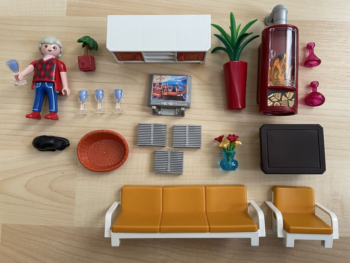 Playmobil Giocattoli: Playmobil 5332 Wohnzimmer  – Usato da Bettwiesen venduto da ele_jy6c 4