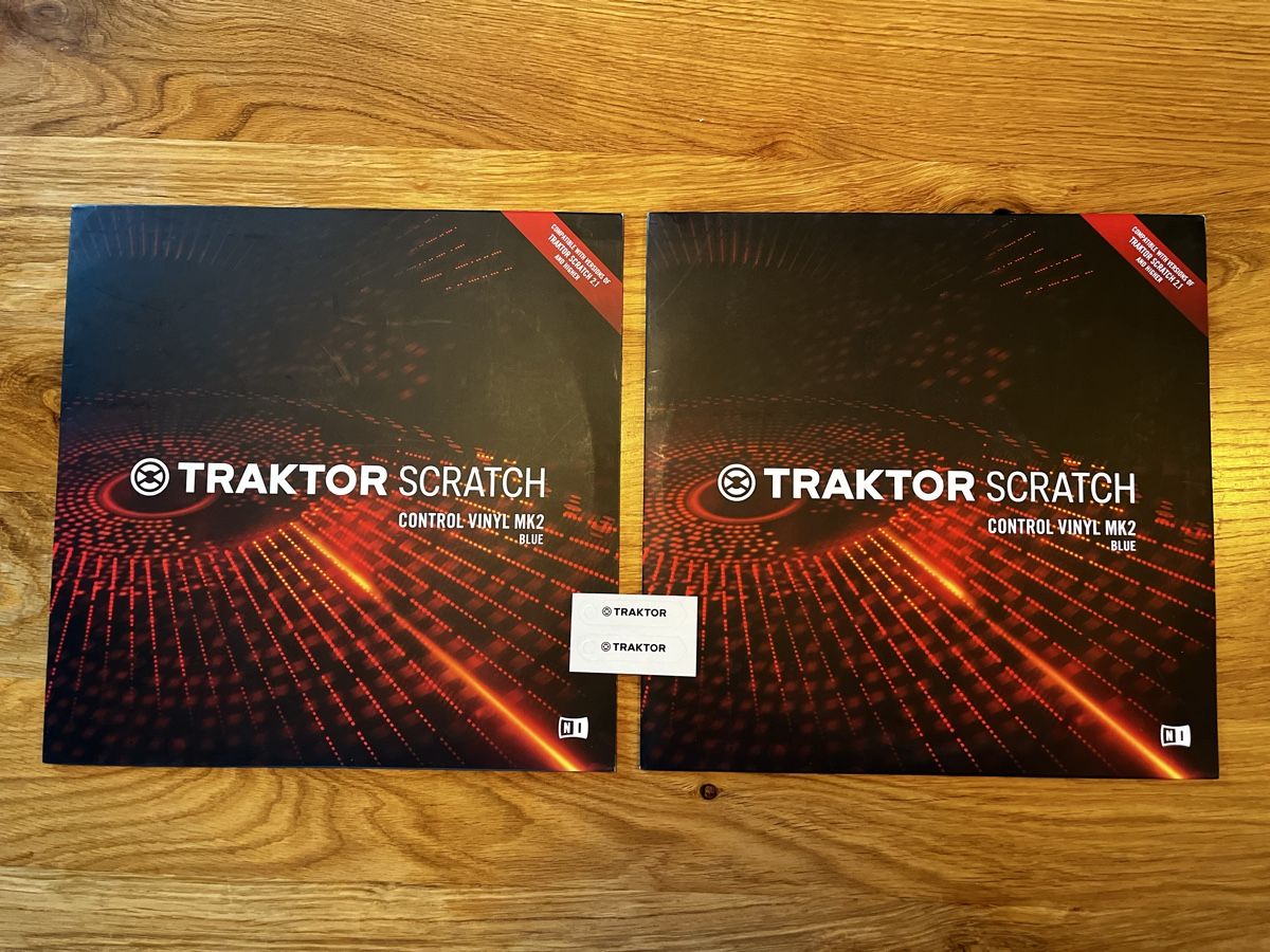 Dischi in vinile: Traktor Scratch control vinyl mk2 blau – Usato da Pfäffikon ZH venduto da Restore-Me 1