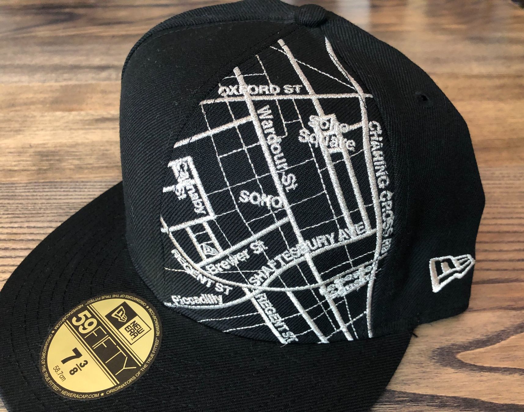 Hüte, Mützen & Caps: Retro New Era LDN Cap 59fifty London Map Baseballcap – Gebraucht aus Berg am Irchel von Zweiti_Chance 1