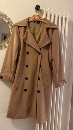 Damen Mantel beige zweireihig mit Knöpfen guter Zustand