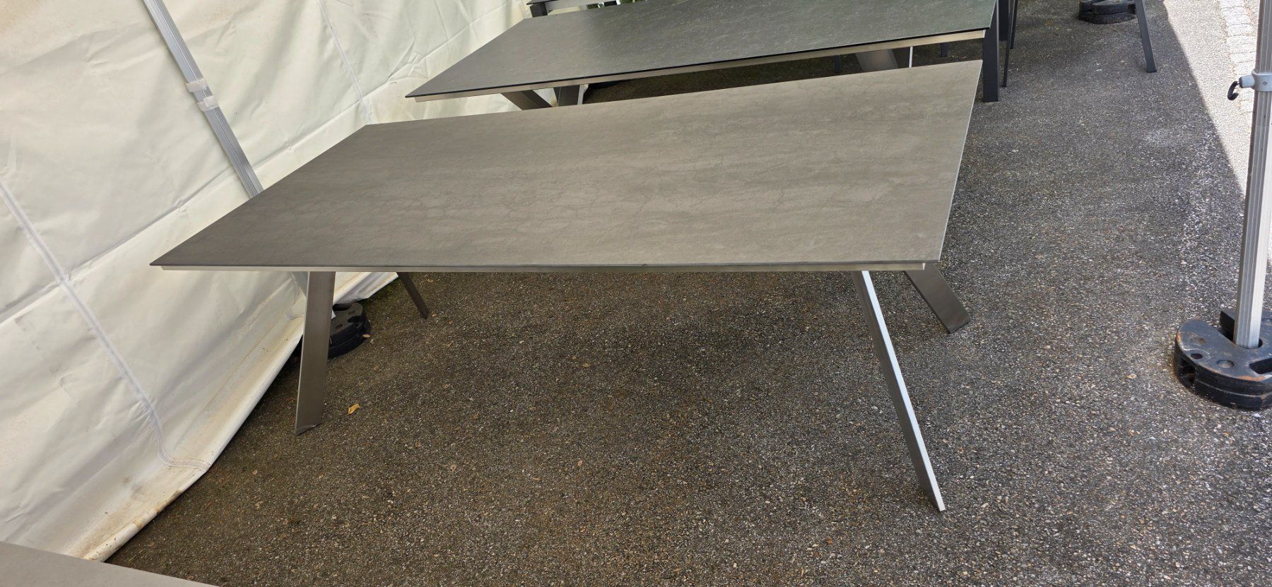 Tables: Gartentisch neu Keramikplatte 210x100cm – Neuf avec emballage d'origine à Lützelflüh-Goldb par Rampenverkauf_72_ 2