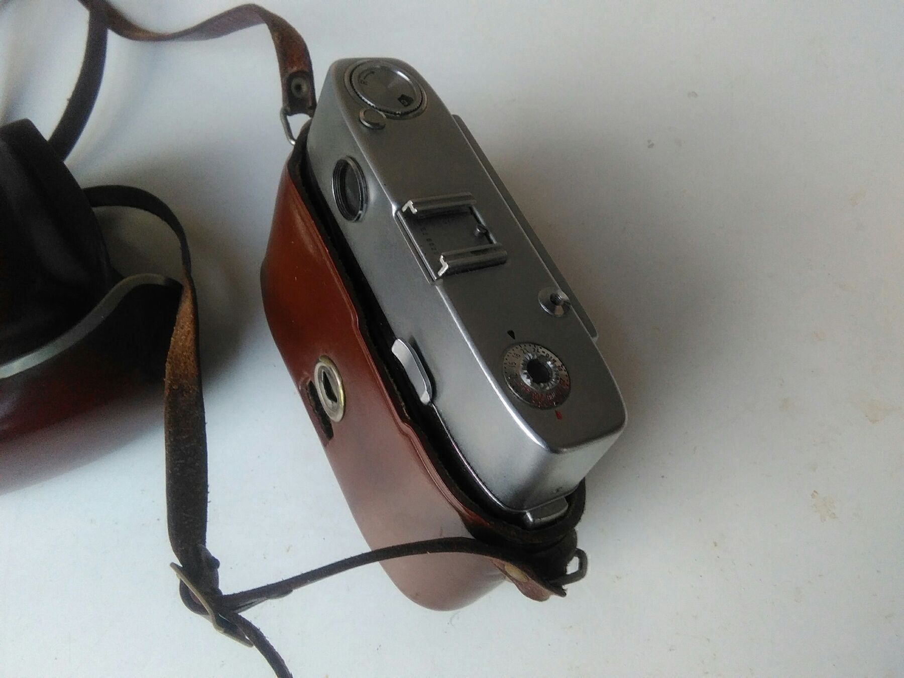 Agfa Fotocamera: Agfa Color-Apotar,Prontormator, 1:2.8/45 – Usato da Neuenhof venduto da elRey123 2
