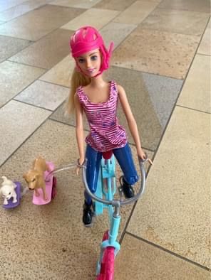 Puppen: Barbie mit Velo & Hunde – Gebraucht aus Grenchen von codo05 1
