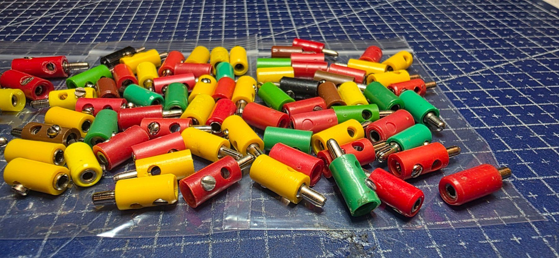 Märklin Modellini di ferrovie: Märklin Bananenstecker lot – Usato da Hochfelden venduto da Danizh0 4