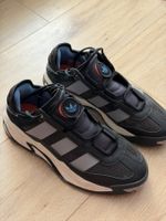 Adidas Turnschuhe schwarz Grösse 42 guter Zustand