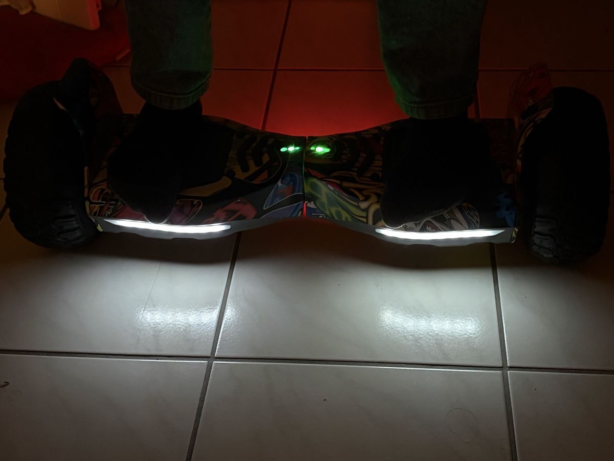 Hoverboard: Hoverboard Bluewheel Graffiti Design – Usato da Birrwil venduto da Kiramau1974 2