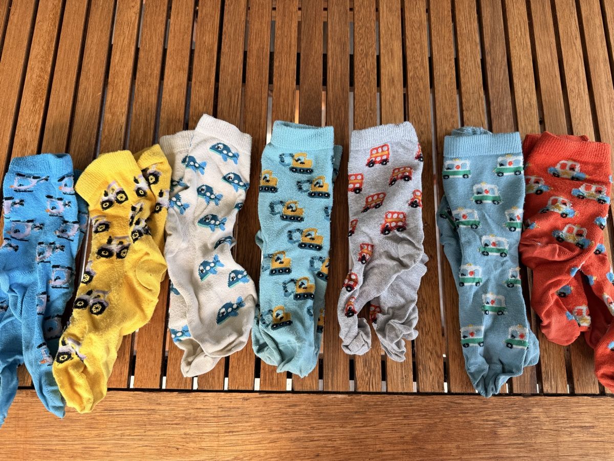 Calze per bambini: Socken Gr. 33-35 von Next – Usato da Rotkreuz venduto da ZG6343