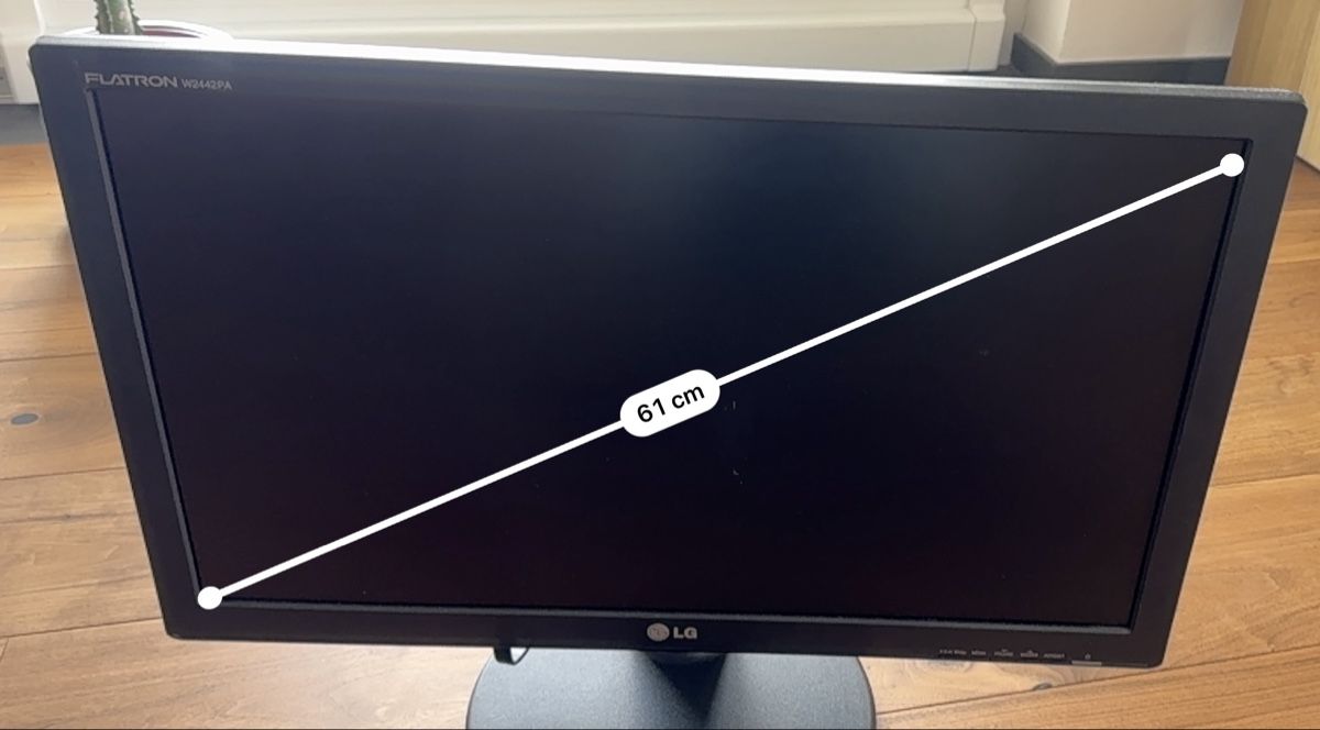 LG Monitor: LG Flattron Bildschirm – Usato da Bellikon venduto da tomsawyer_75 1