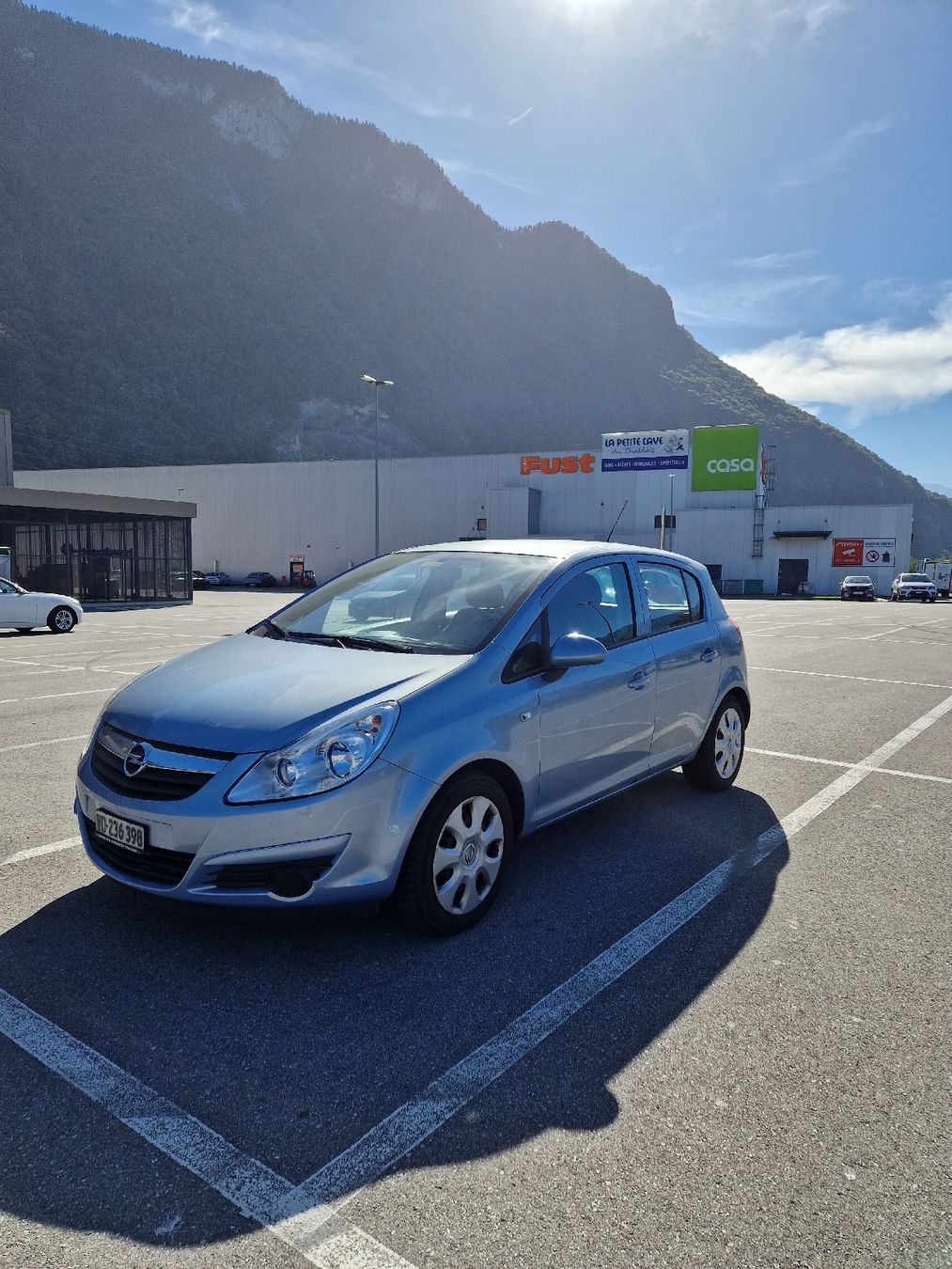 Opel Automobili: Opel Corsa D 1.4 TP Enjoy – Usato da Vevey venduto da dob_l7rs 2