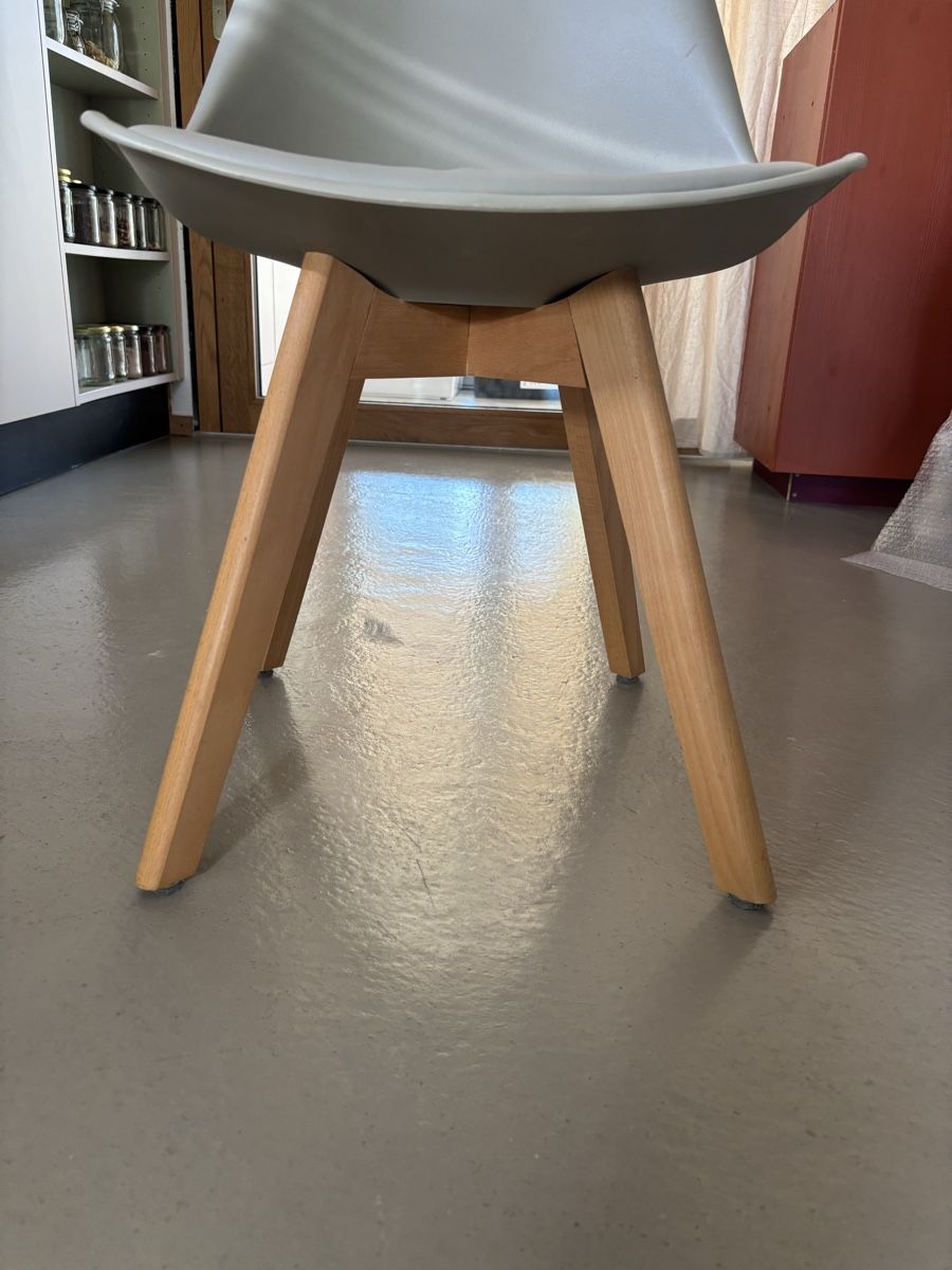 Stühle: Esstischstühle – Gebraucht aus Lausen von pierre1 4