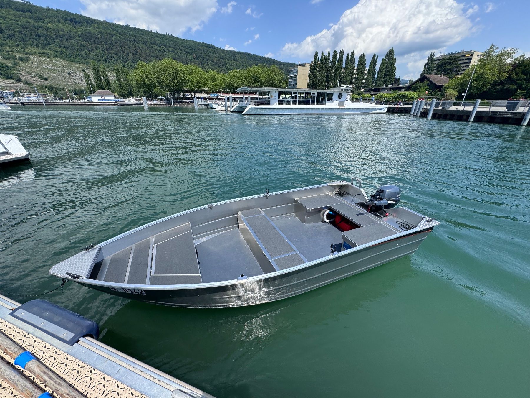 Buster Barche: Buster XS Fischerboot aus Aluminium – Nuovo (secondo la descrizione) da Biel/Bienne venduto da BootszentrumBiel 1