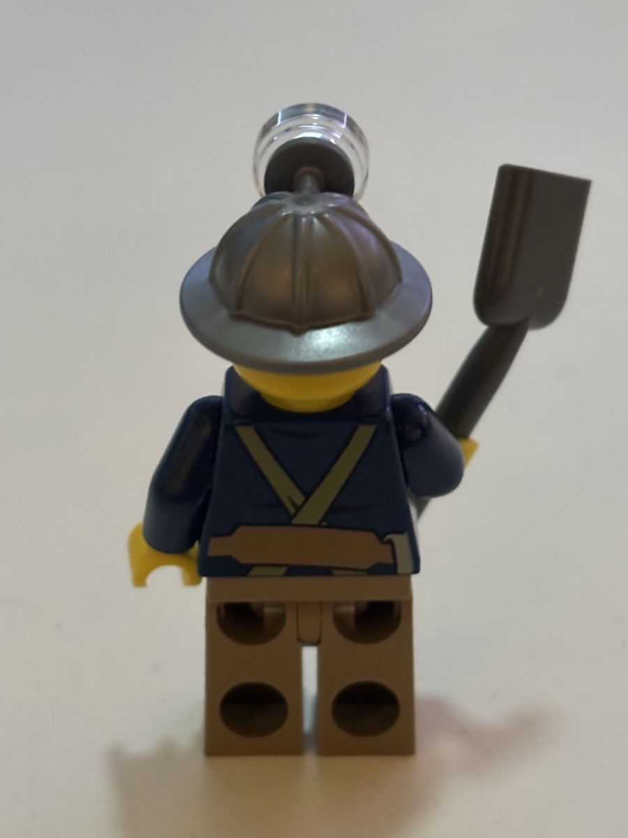 Lego Giocattoli: Lego Minifigur Grubenarbeiter mit Schaufel – Nuovo (secondo la descrizione) da Weiningen ZH venduto da GriederRemarket 1