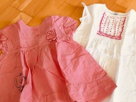 2 herzige kleid 9 monate (C6)
