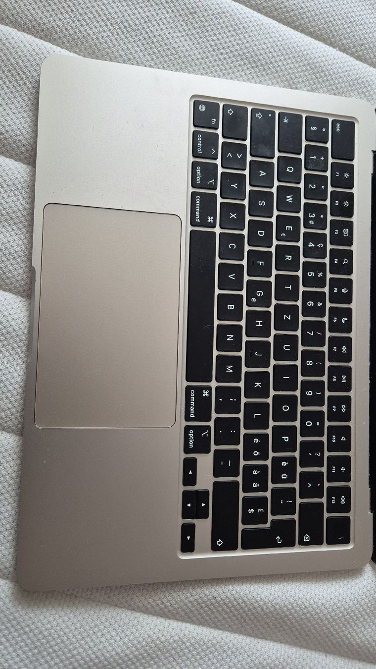 Apple Notebooks: MAC BOOK AIR13/M2-8/8G/256G/STARLIGHT – Gebraucht aus Ennetaach von MStr74 5