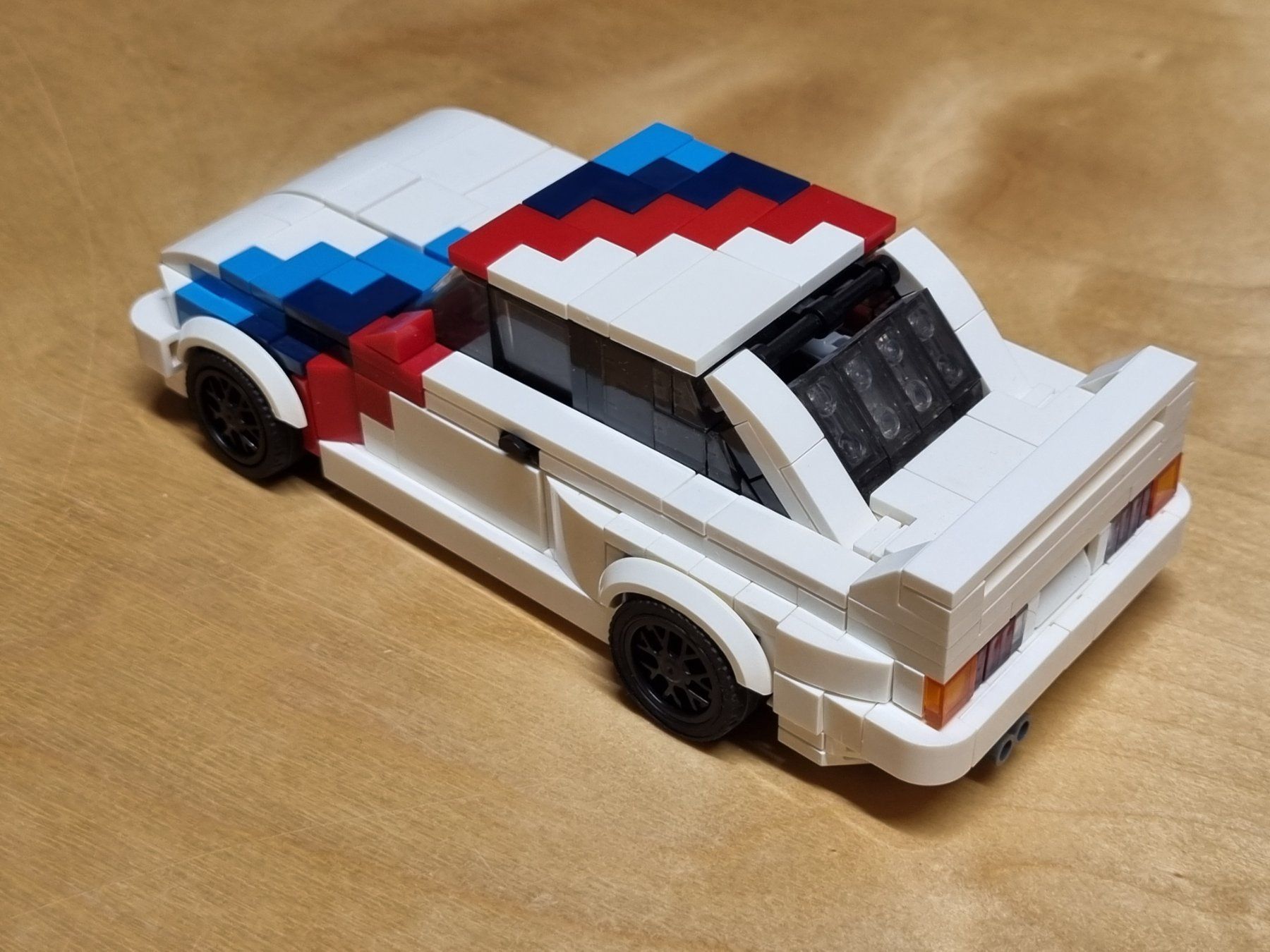 Kit di costruzioni: BMW M3 E30 MOC – Usato da Basadingen venduto da tot_59zf 3